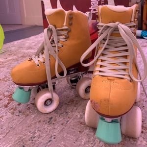 Chaya Roller Skates